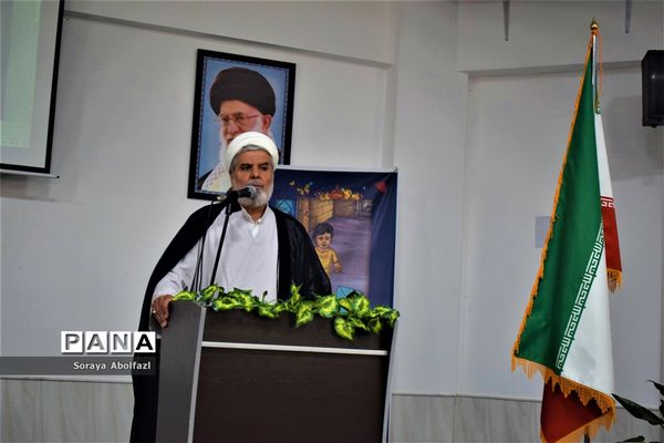 جشن عاطفه‌ها در مدرسه حضرت مریم اردکان