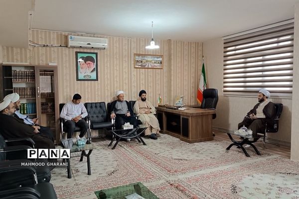 مراسم تجلیل از روحانیون طرح امین مدارس منطقه کهریزک