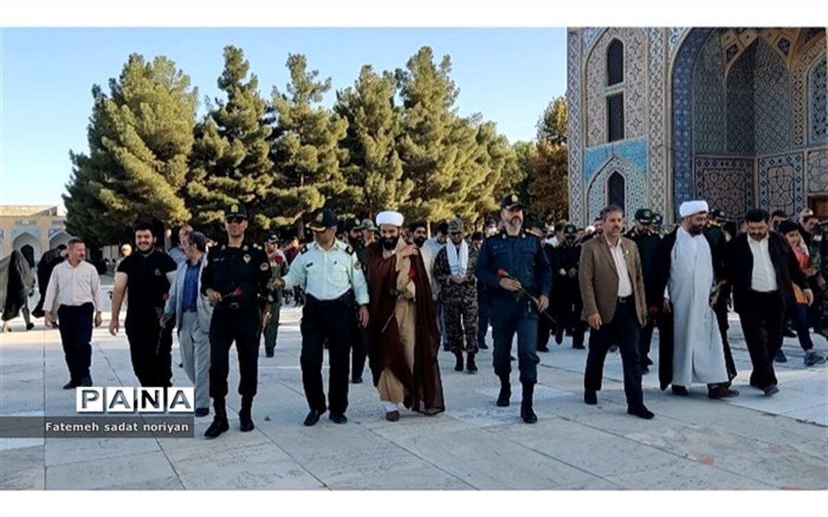 مراسم غبارروبی شهدا در آرامگاه خواجه ربیع/فیلم