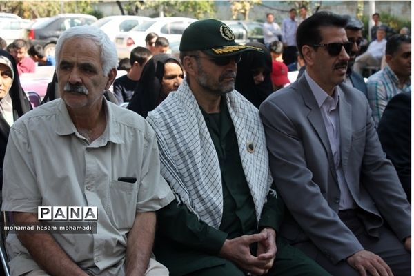 آیین نواختن زنگ ایثار و شهادت در دبیرستان پسرانه نابینایان امید