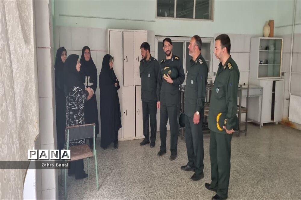 گرامیداشت هفته دفاع مقدس با حضور بسیج شهید منتظر قائم یزد