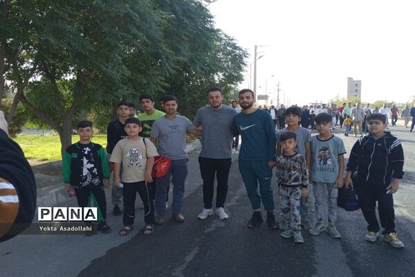 همایش بزرگ پیاده‌روی خانوادگی در شهرستان رباط‌کریم