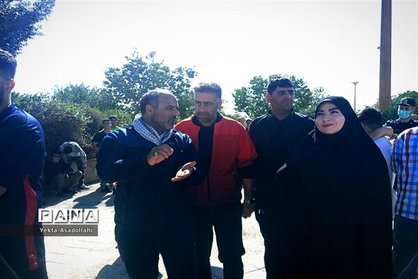 همایش بزرگ پیاده‌روی خانوادگی در شهرستان رباط‌کریم