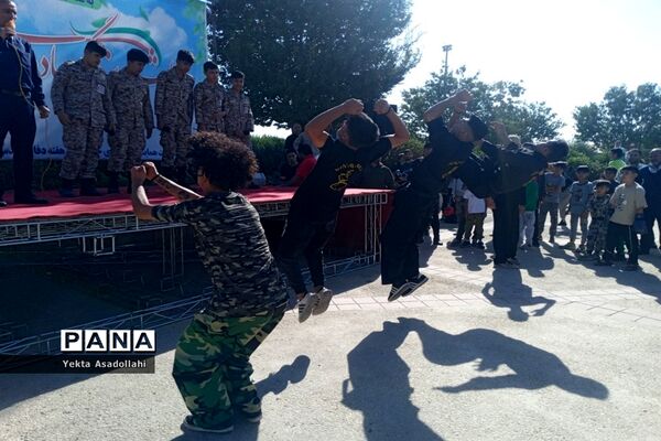 همایش بزرگ پیاده‌روی خانوادگی در شهرستان رباط‌کریم