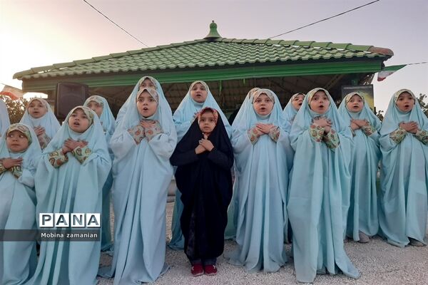 بزرگداشت هفته دفاع مقدس در مزار شهدای پارک خورشید