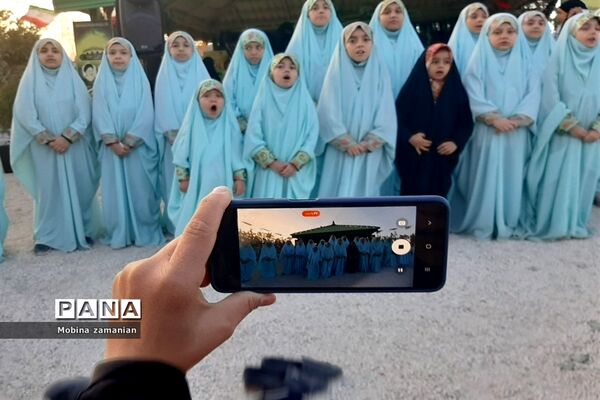 بزرگداشت هفته دفاع مقدس در مزار شهدای پارک خورشید