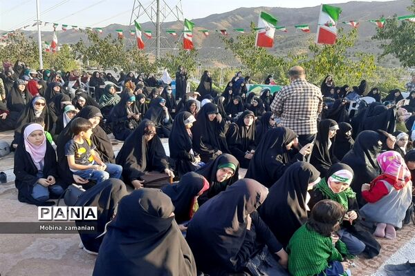 بزرگداشت هفته دفاع مقدس در مزار شهدای پارک خورشید