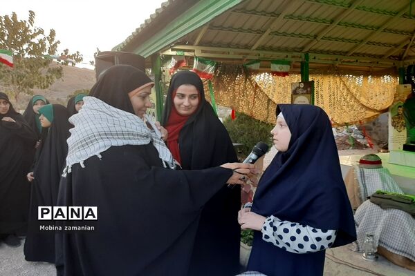 بزرگداشت هفته دفاع مقدس در مزار شهدای پارک خورشید