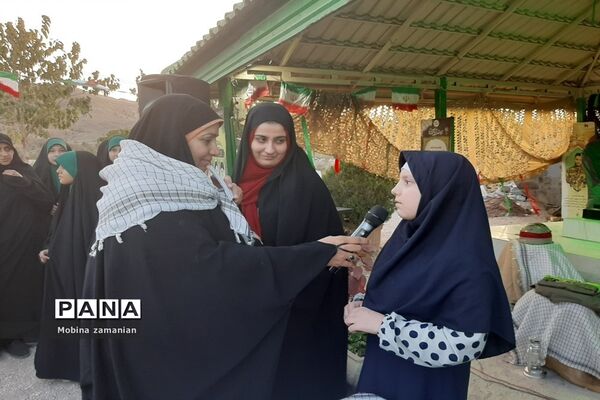 بزرگداشت هفته دفاع مقدس در مزار شهدای پارک خورشید