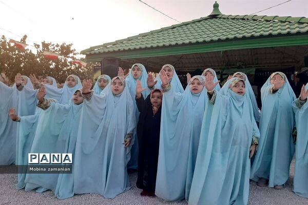 بزرگداشت هفته دفاع مقدس در مزار شهدای پارک خورشید