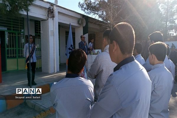 برگزاری هفته دفاع مقدس در دبیرستان تیزهوشان شهید بهشتی کاشمر