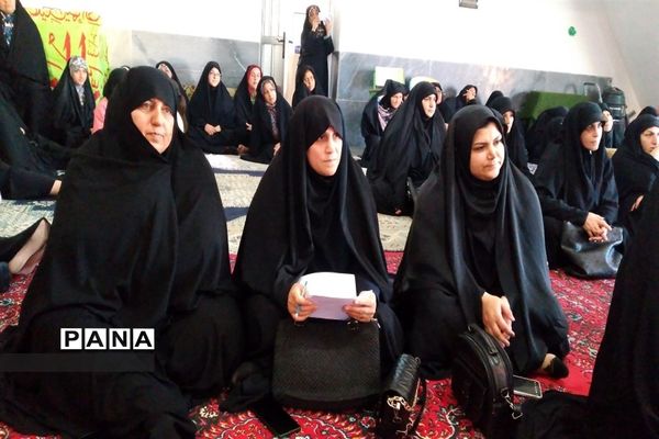 همایش نقش آفرینی بانوان و مساجد در دفاع مقدس