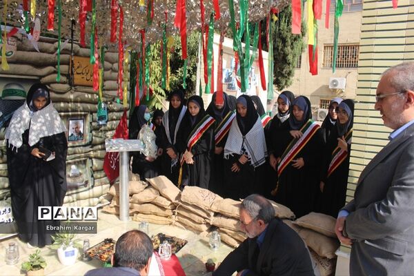 تجدید میثاق دانش‌آموزان مدرسه شاهد شهدای اکباتان با شهید گمنام