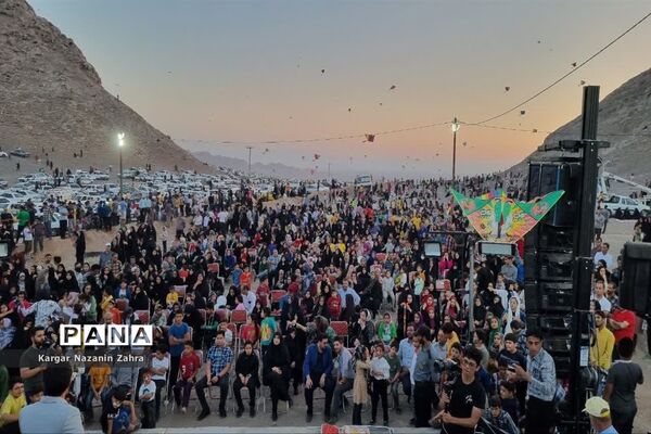 جشنواره بادبادک‌ها در اردکان