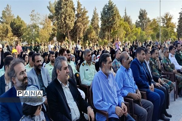 برگزاری مراسم آیین لاله‌ها در امامزاده محمد کرج