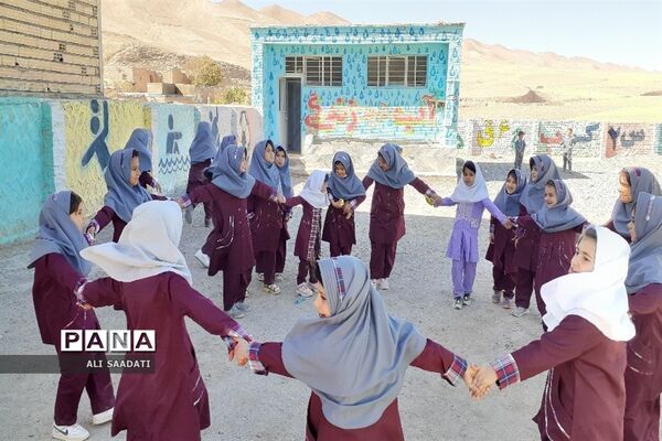بازدید مدیر آموزش و پرورش شهرستان کلات از مدارس روستاهای قله زو، آقداش و سیرزار