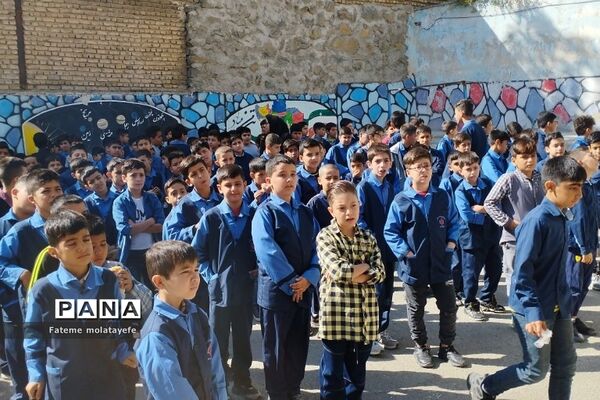 مراسم گرامیداشت روز آتش‌نشان در دبستان دانش رودهن