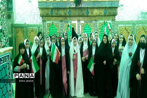 پدر شهید لردی میزبان دانش‌آموزان بافقی