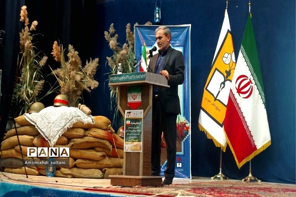 گردهمایی معاونان پرورشی و فرماندهان حوزه‌های بسیج دانش‌آموزی آذربایجان شرقی