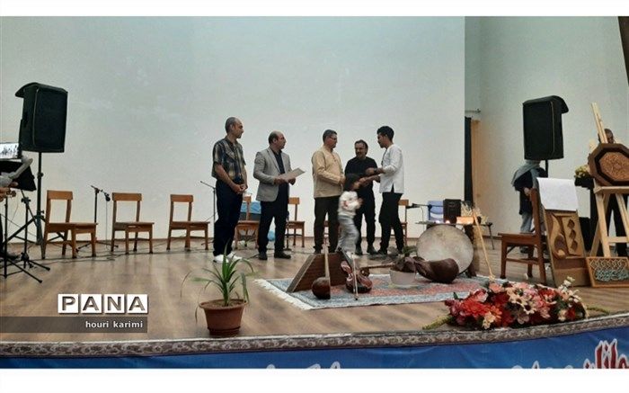 اختتامیه ترم اول موسسه فرهنگی هنری پاژنگ درشهرستان مانه وسملقان/ فیلم