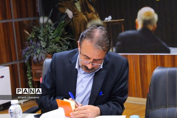 نشست صمیمی معاونت پرورشی و فرهنگی شهر تهران