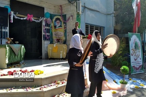 میلاد رسول اکرم(ص) در مدارس شهرستان‌قرچک