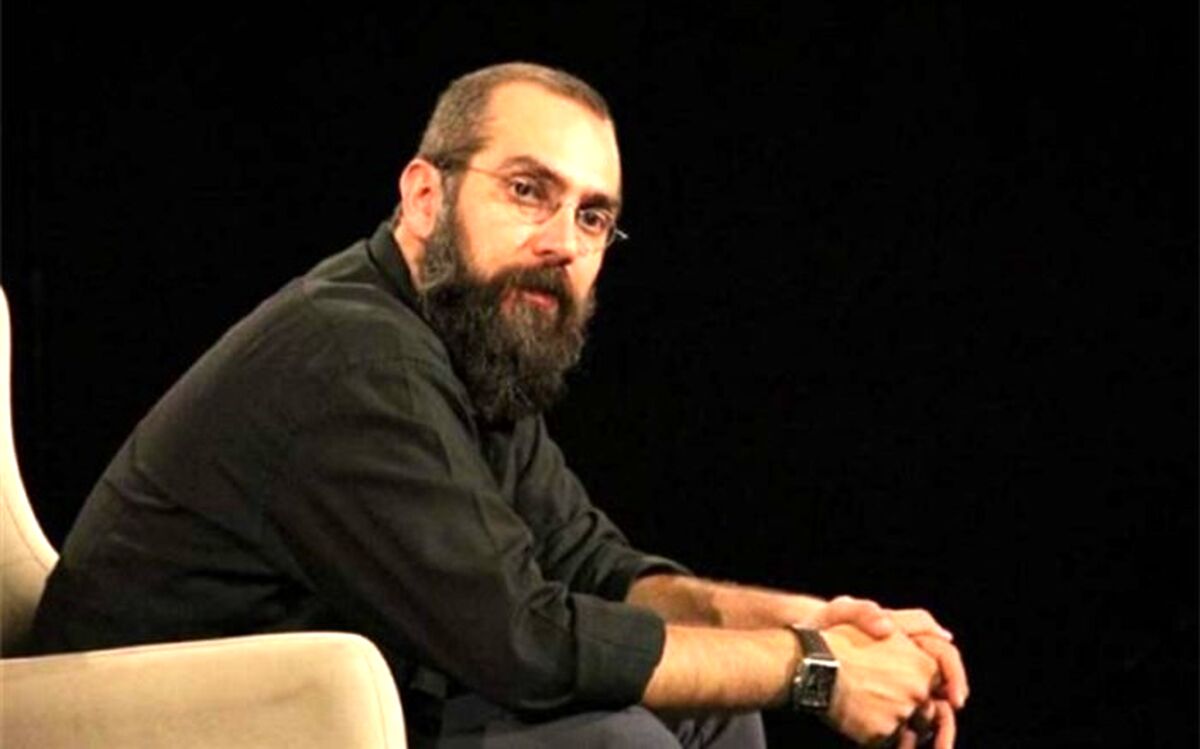 باستانی: با یک تلفن همراه می‌توانید پادکست تولید کنید