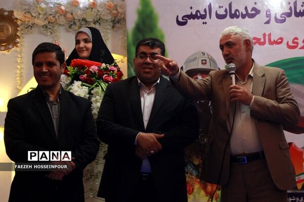 آیین تجلیل از آتش‌نشانان فداکار و خدمات ایمنی شهرستان بهارستان
