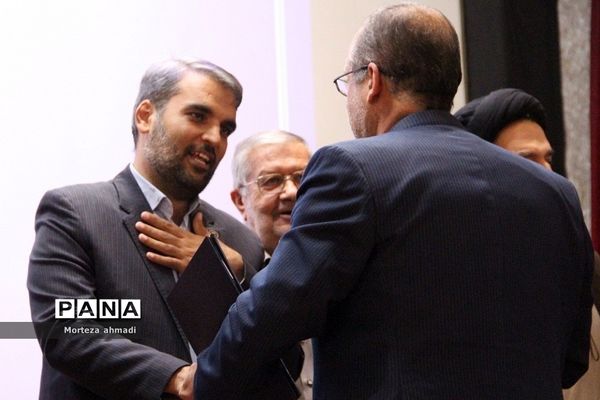 آیین تکریم و معارفه مدیر آموزش و پرورش ناحیه یک شهرری