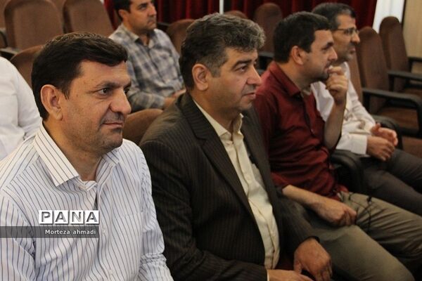 آیین تکریم و معارفه مدیر آموزش و پرورش ناحیه یک شهرری
