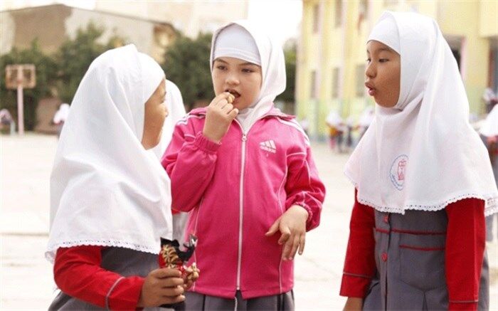 ‌ثبت‌نام دانش‌آموزان اتباع فاقد مدرک هویتی با «برگه حمایت تحصیلی»