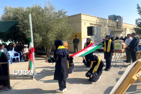 دبیرستان سمیه میزبان جشن عاطفه‌ها در شهرستان خاتم
