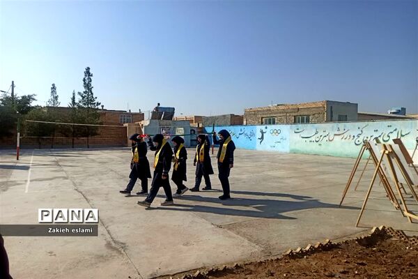 دبیرستان سمیه میزبان جشن عاطفه‌ها در شهرستان خاتم
