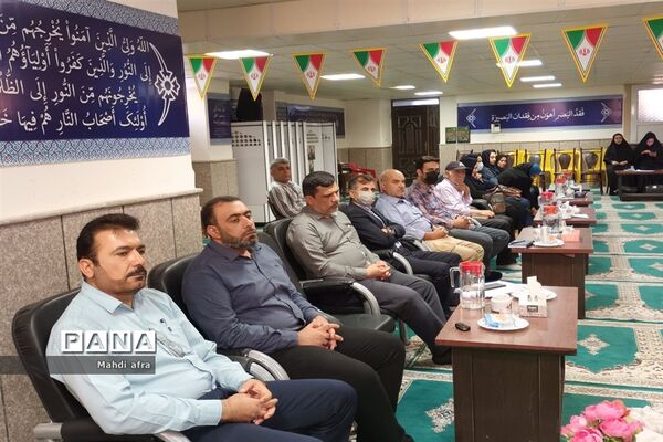 نشست جهاد تبیین مدیران مدارس غیر دولتی با امام جمعه بهبهان