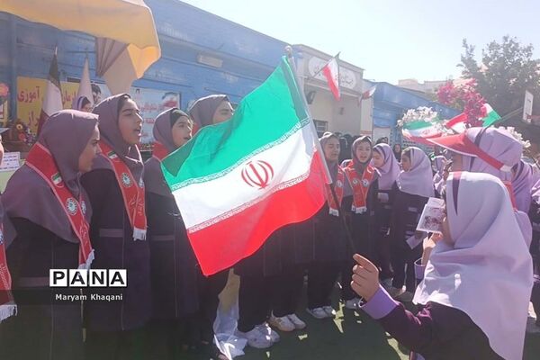 جشن عاطفه‌ها در دبستان پوشینه بافت ایران ناحیه ۳ شیراز