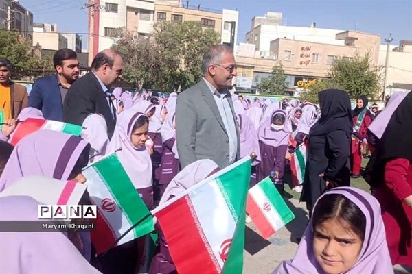 جشن عاطفه‌ها در دبستان پوشینه بافت ایران ناحیه ۳ شیراز