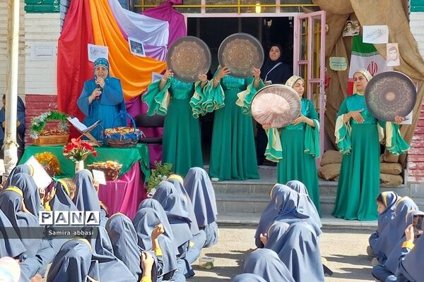 جشن میلاد پیامبر (ص)و امام صادق(ع) در دبستان شهید سجادیان رودهن