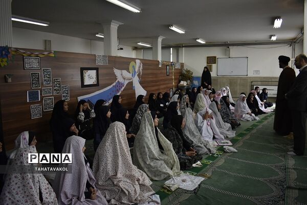 آیین زنگ نماز دبیرستان دخترانه الزهرا بومهن