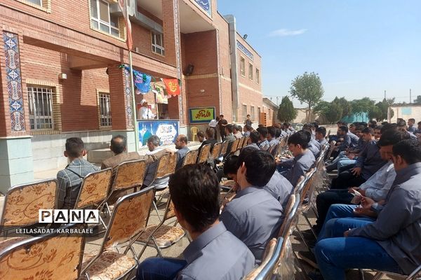 جشن میلاد حضرت محمد(ص) و امام جعفر صادق(ع) در دبیرستان نورالهدی کهریزک