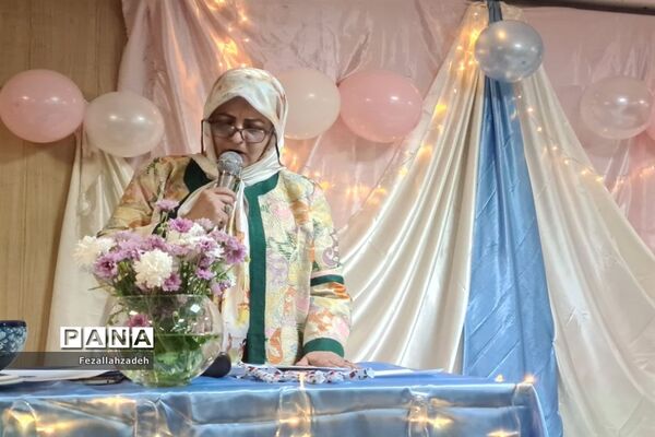 جشن باشکوه ولادت حضرت محمد(ص) در دبیرستان فرهنگ ۱۳