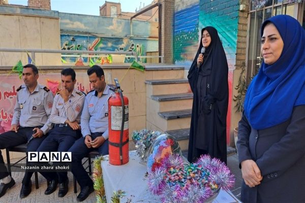 جشن ولادت پیامبر اکرم (ص) در شهرستان‌ قرچک