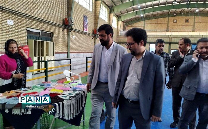 جشنواره غذاهای سنتی و صنایع دستی در ورزشگاه امام حسن مجتبی در علی آباد قاجار برگزار شد/فیلم