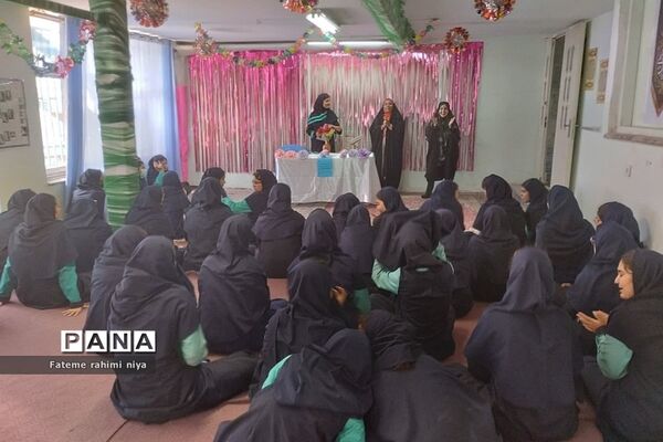 جشن هفته وحدت در مدارس دخترانه رودهن