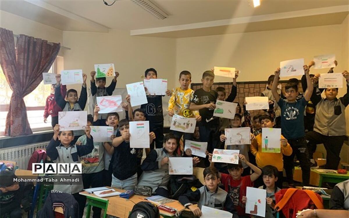 نقاشی همگانی با موضوع دفاع مقدس در شهرستان مانه و سملقان /فیلم