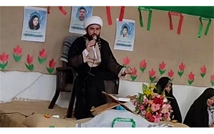برگزاری محفل دانش‌آموزی به یاد شهدا در مسجد قمر بنی‌هاشم(ع)