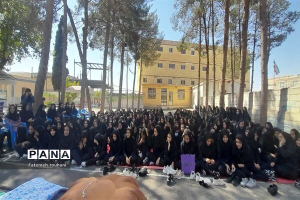 برگزاری مراسم ولادت با‌سعادت پیامبر اکرم (ص) و امام جعفر صادق(ع) در خلیل آباد