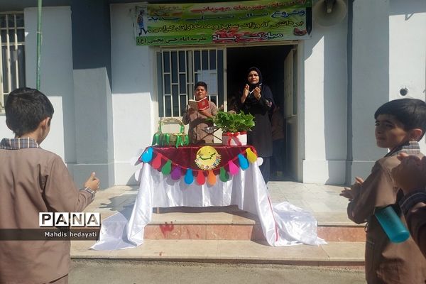 جشن هفته وحدت در مدارس رودهن