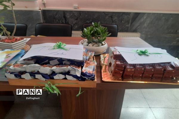 چشن میلاد پیامبر اکرم (ص) در دبستان حقیقت منطقه ۱۳