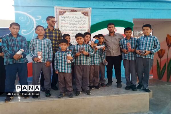 مراسم میلاد رسول اکرم (ص) و امام جعفر صادق (ع) در آموزشگاه شیخ جنید(ره)شهرستان پیشوا