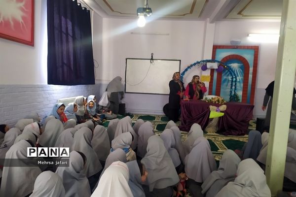 جشن میلاد حضرت محمد (ص) و امام جعفر صادق (ع)در دبستان فضیلت شهرستان کاشمر